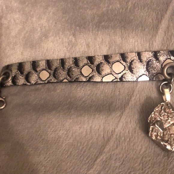 Leather meteorite choker - Picture 7 of 8